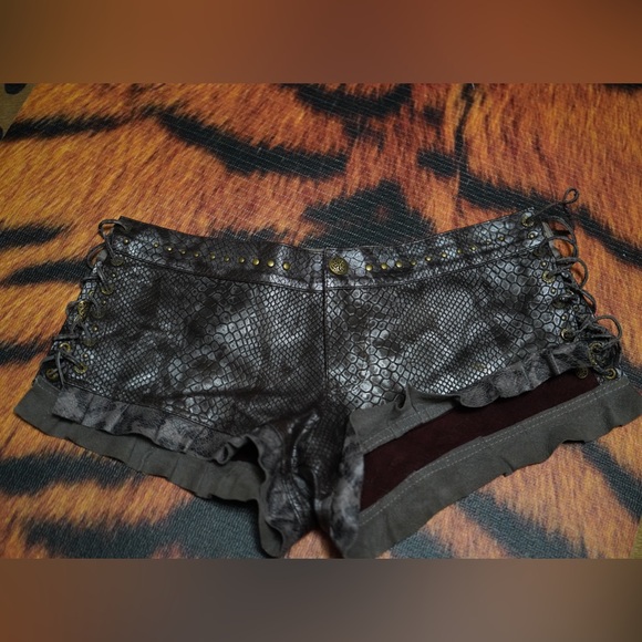 Asli Designs Leather Daisy Dukes - Picture 2 of 7